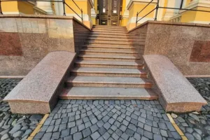 Гранітні сходи